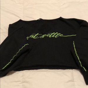 Ladies cropped light sweater